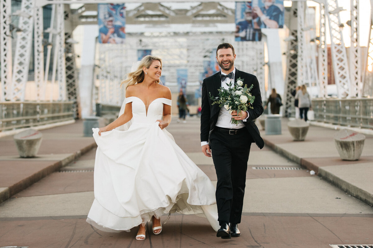 Bride and Groom on Nashville Pedestrian bridge