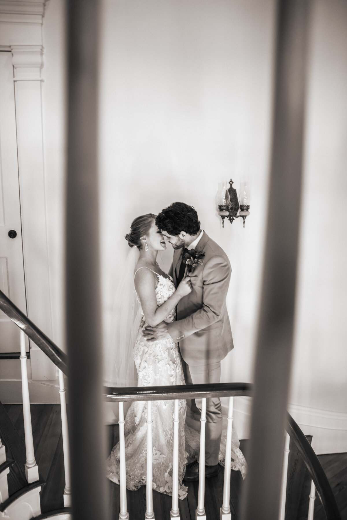 Wedding Couple Staircase Moment Kiss