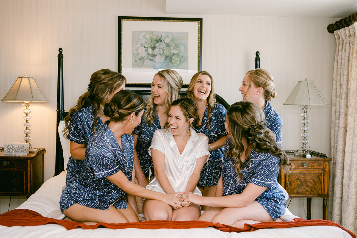 bella-luce-by-michelle-andrea-new-england-photographer-wedding-pinet-family-getting-ready-117