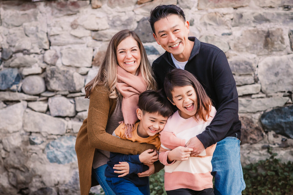 outdoor family portraits waterloo