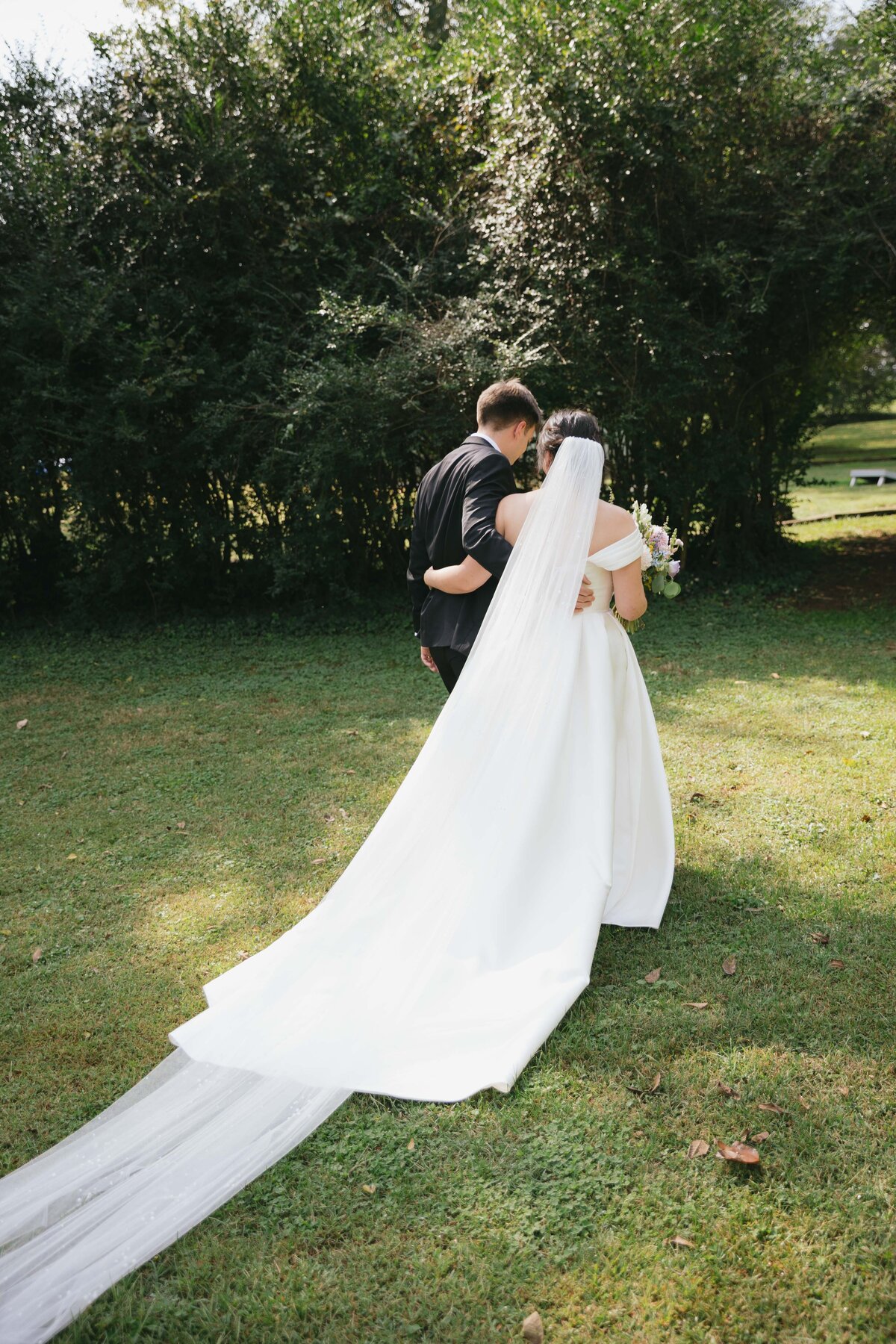 Chloe Parker Photography Heartfelt Wedding Photographer in Virginia — Wedding Photos 155