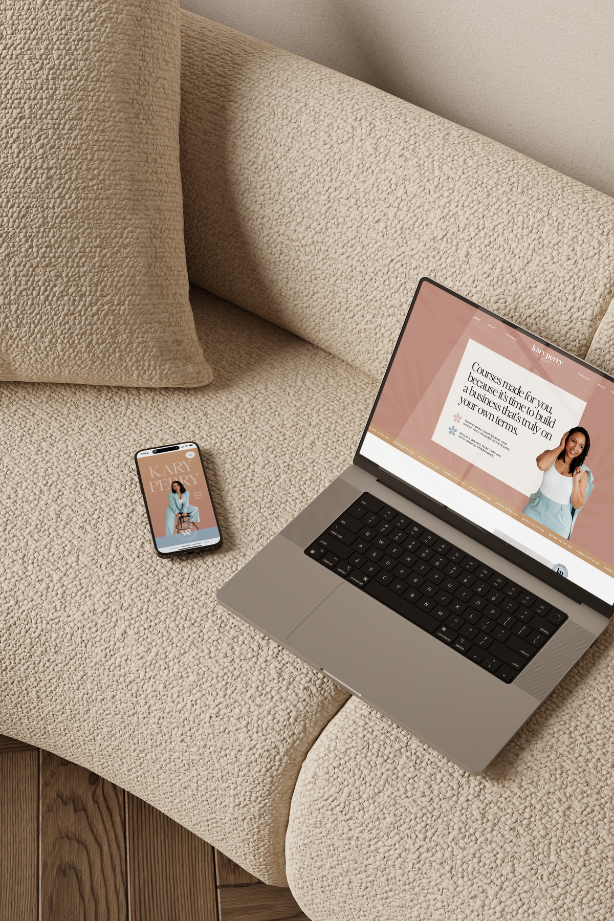 MAEVE_MACBOOKPHONE2
