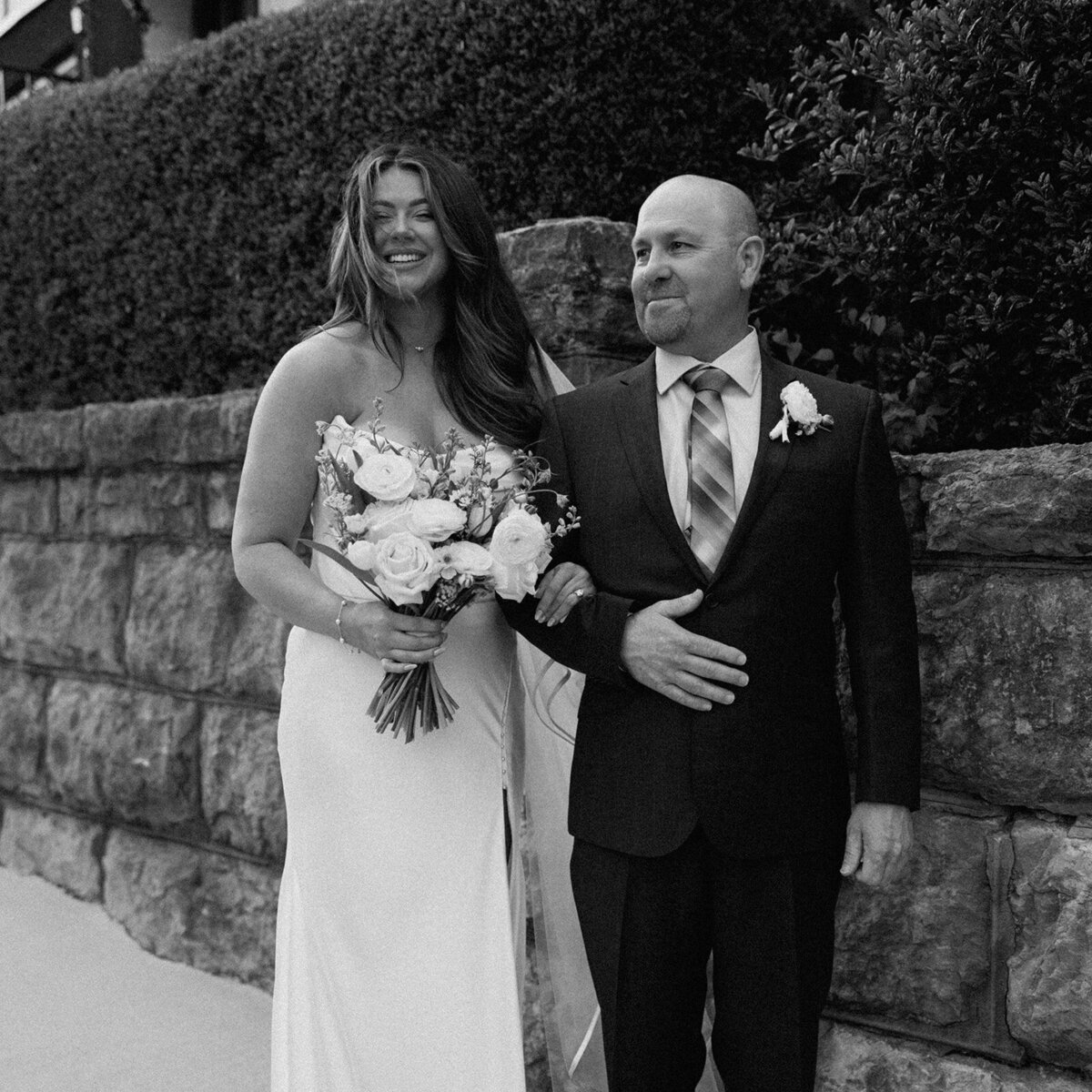 BluffViewArtDistrictWedding_0308-Copy1