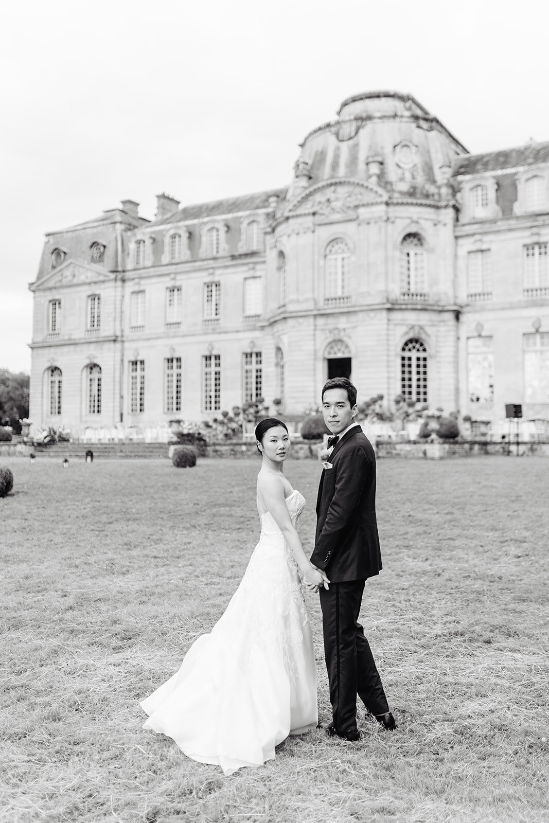 MorganeBallPhotography-Wedding-ZoeEdward-10-ChateauChamplatreux-LoveSessionpart02-60-2907