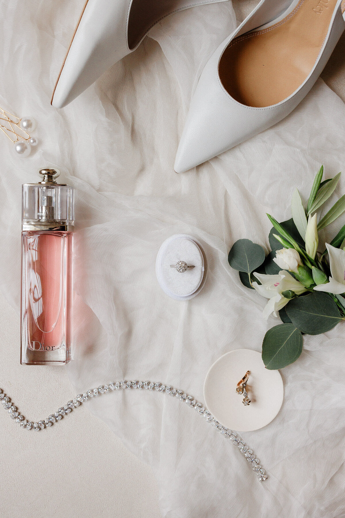 Modern_Chic_Chateau_Valouze_Destination_Wedding_Photographer-22