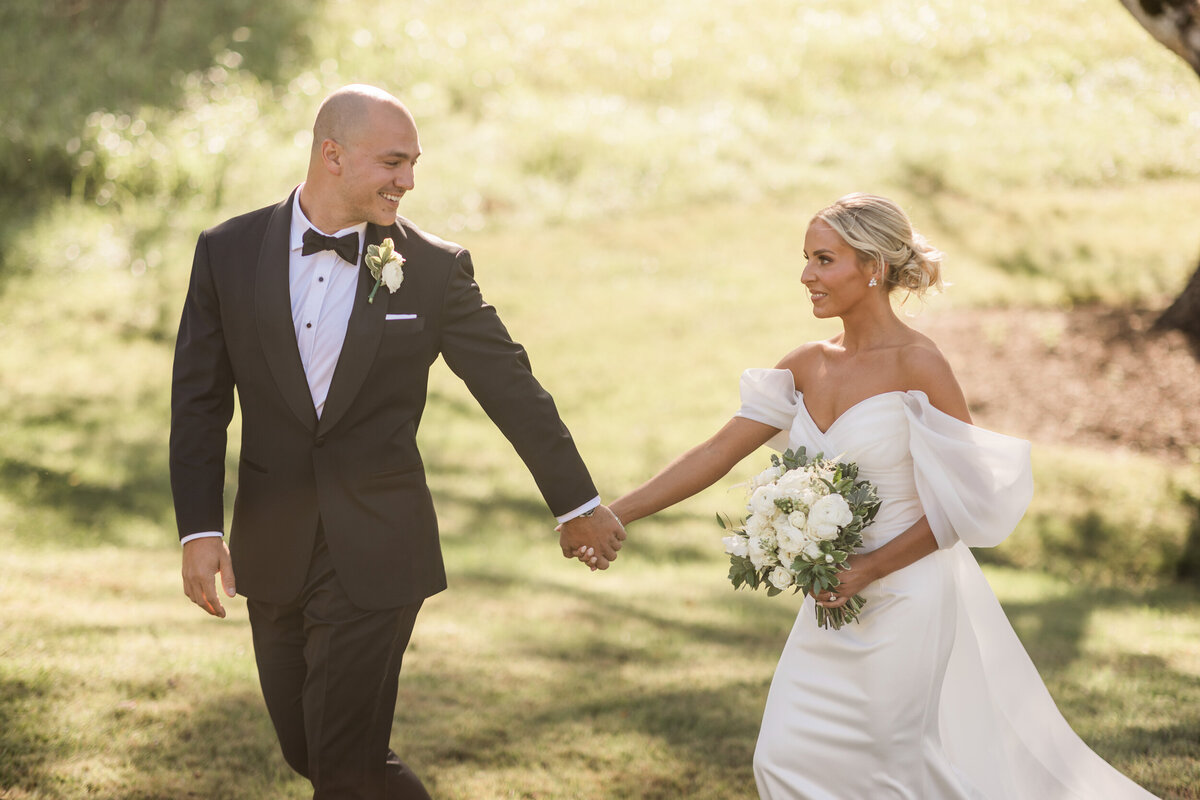 white-wedding-florals-7