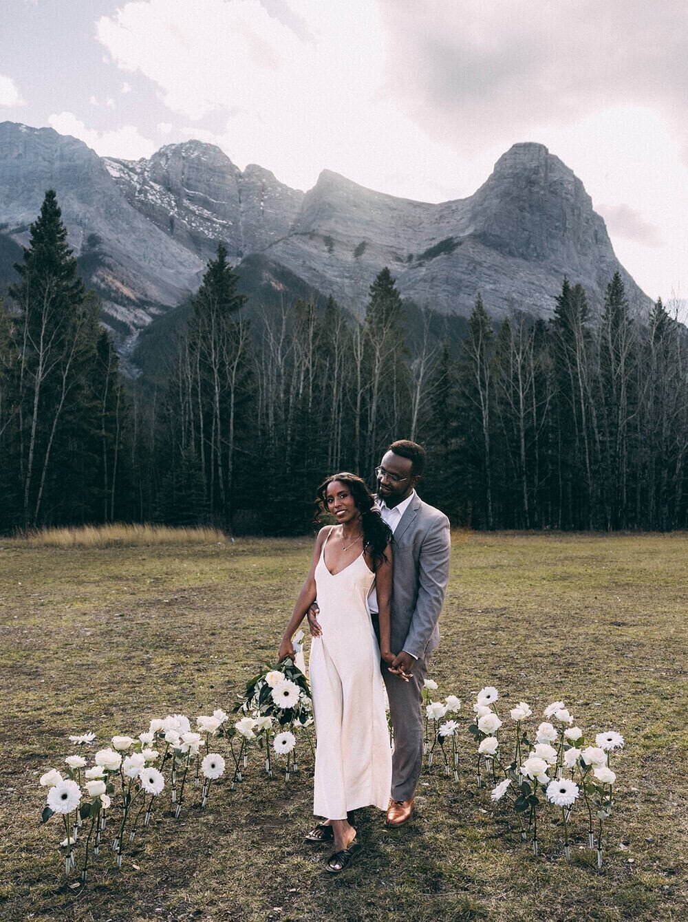 Alberta elopement and micro-wedding galleries by Allie Knulls Photography