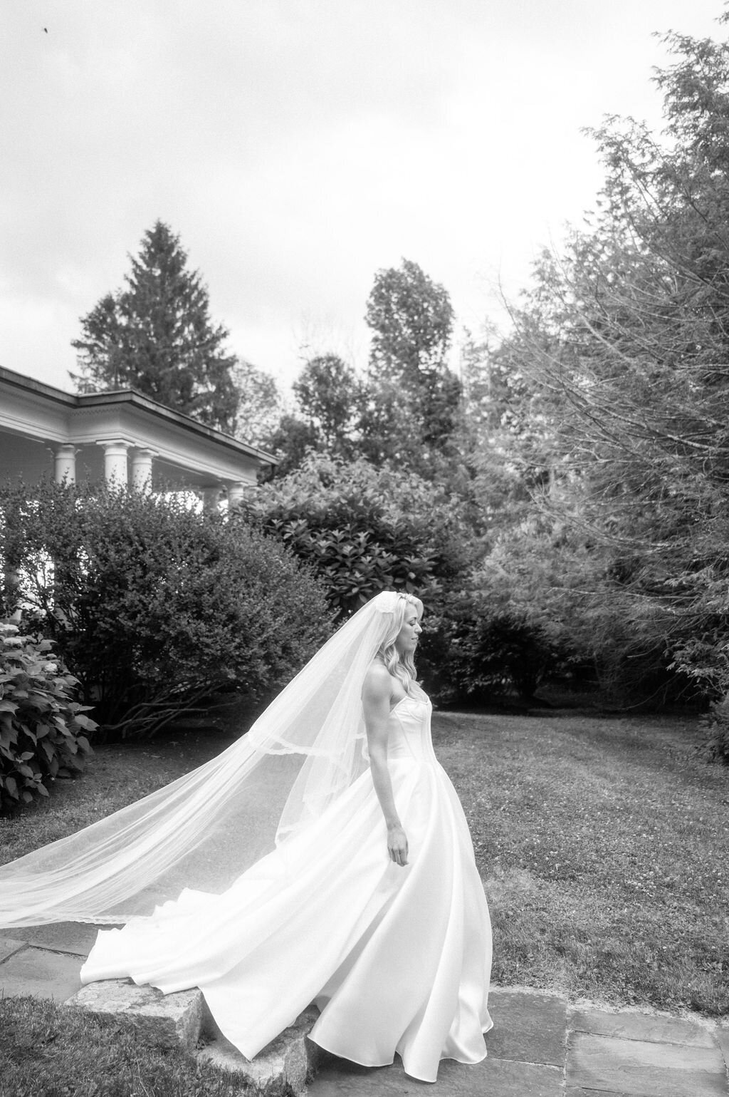 Caroline+WillWeddingNorfolkCT|KatelynBradleyPhotography1143