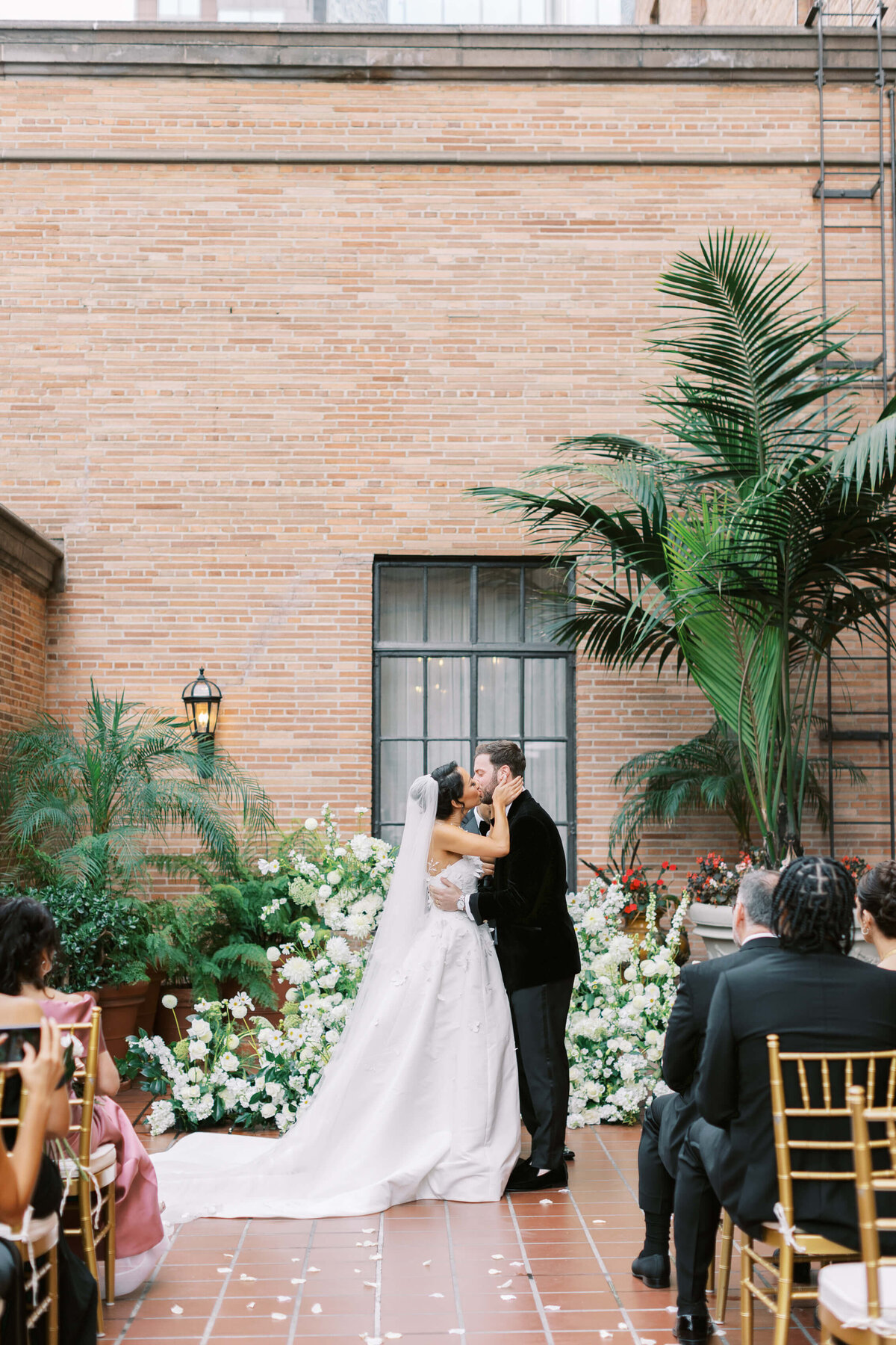 California-Club-Wedding_Los-Angeles-Wedding_Southern-California-Wedding-Photographer_Lisa-Leanne-Photography_49