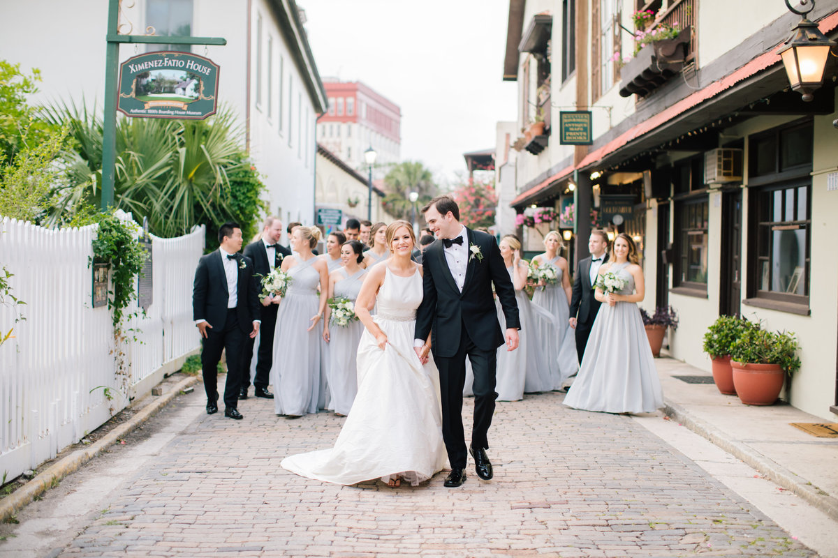 Wedding photos in the streets of St. Augustine