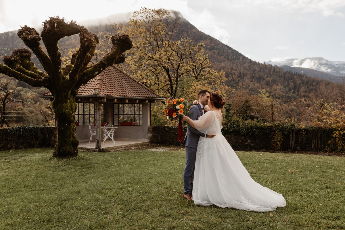 Gwendoline-et-Mathieu-couple-mariage-montagne6
