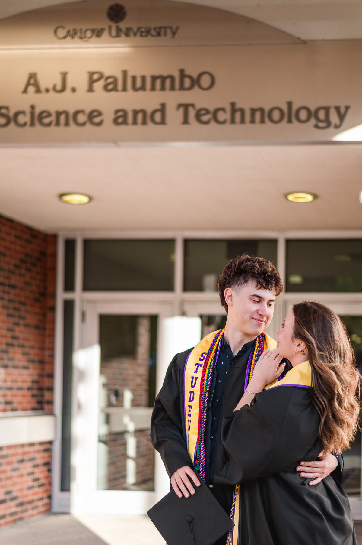college-grad-couple-portraits-llp