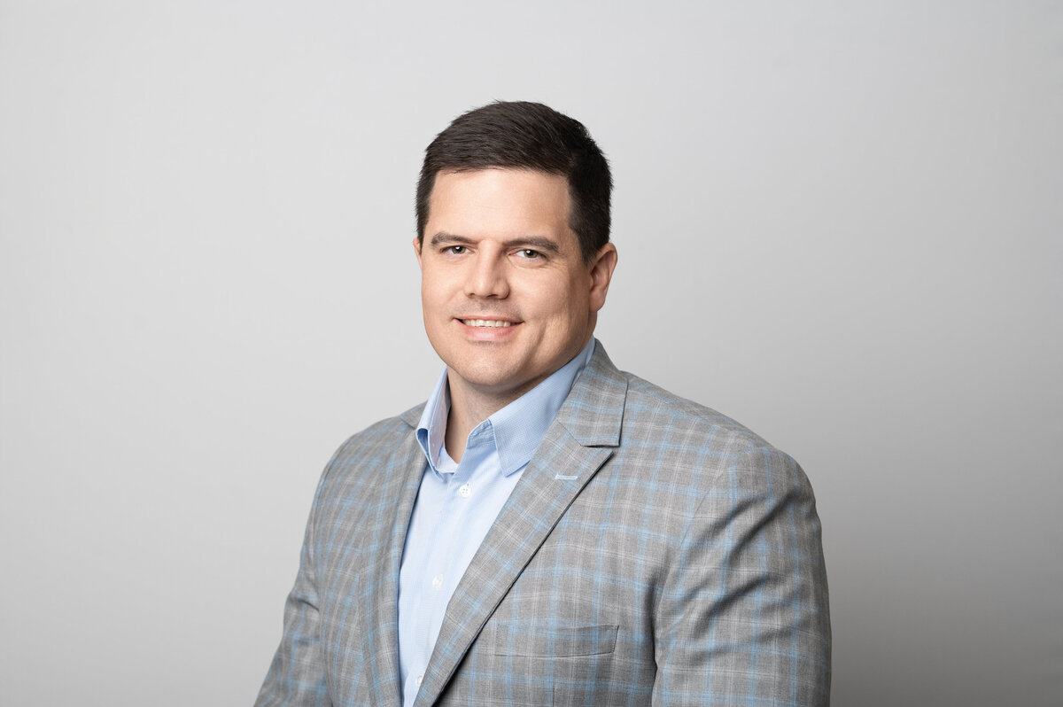 Corporate Headshot Roosh Photography