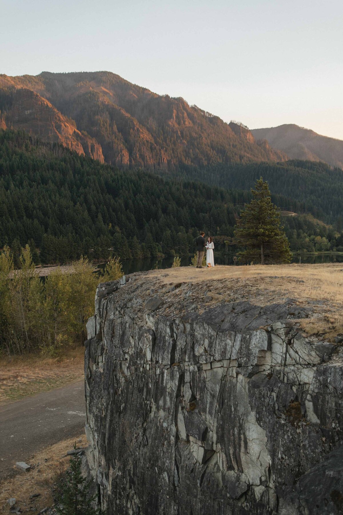 columbia-river-gorge-elopement-government-cove-oregon-81