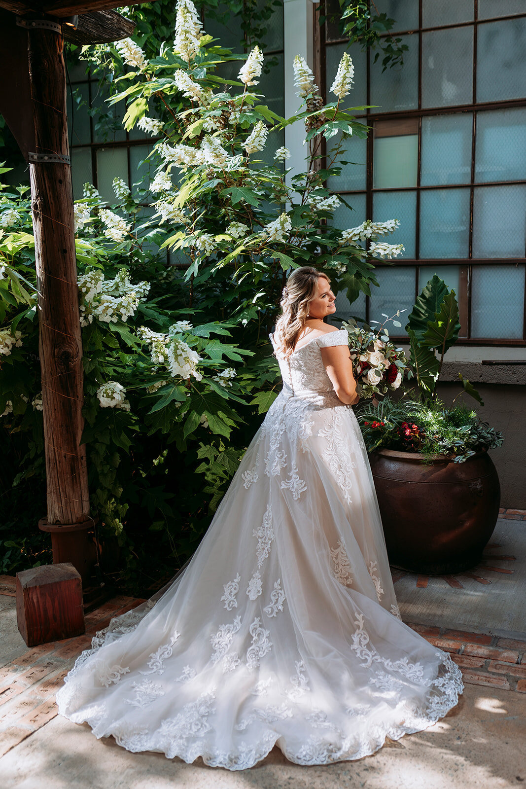 reTheBurrowWeddingPhotography-660