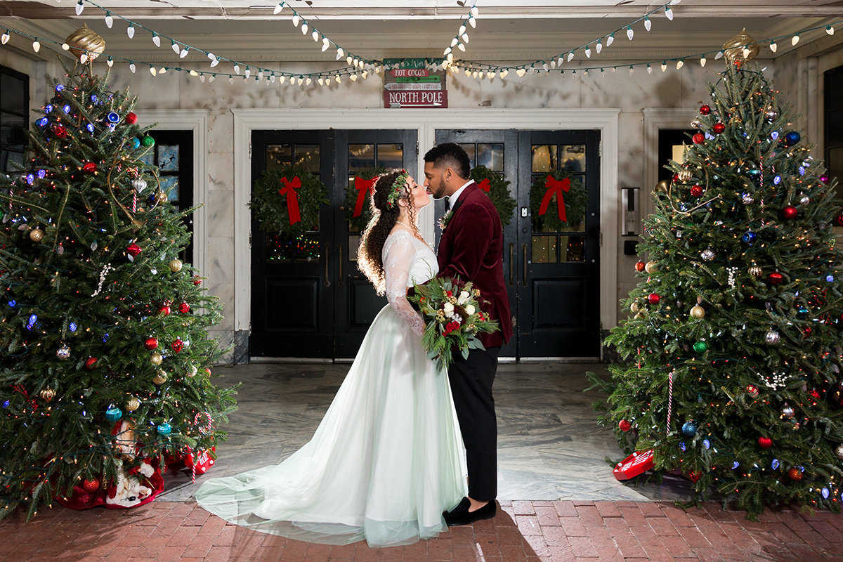 kenmore-inn-fredericksburg-virginia-december-christmas-surprise-wedding-happy-to-be-events--197