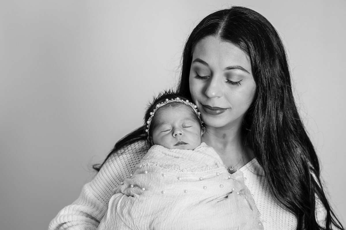 manuzza-newborn-photos-new-jersey-27
