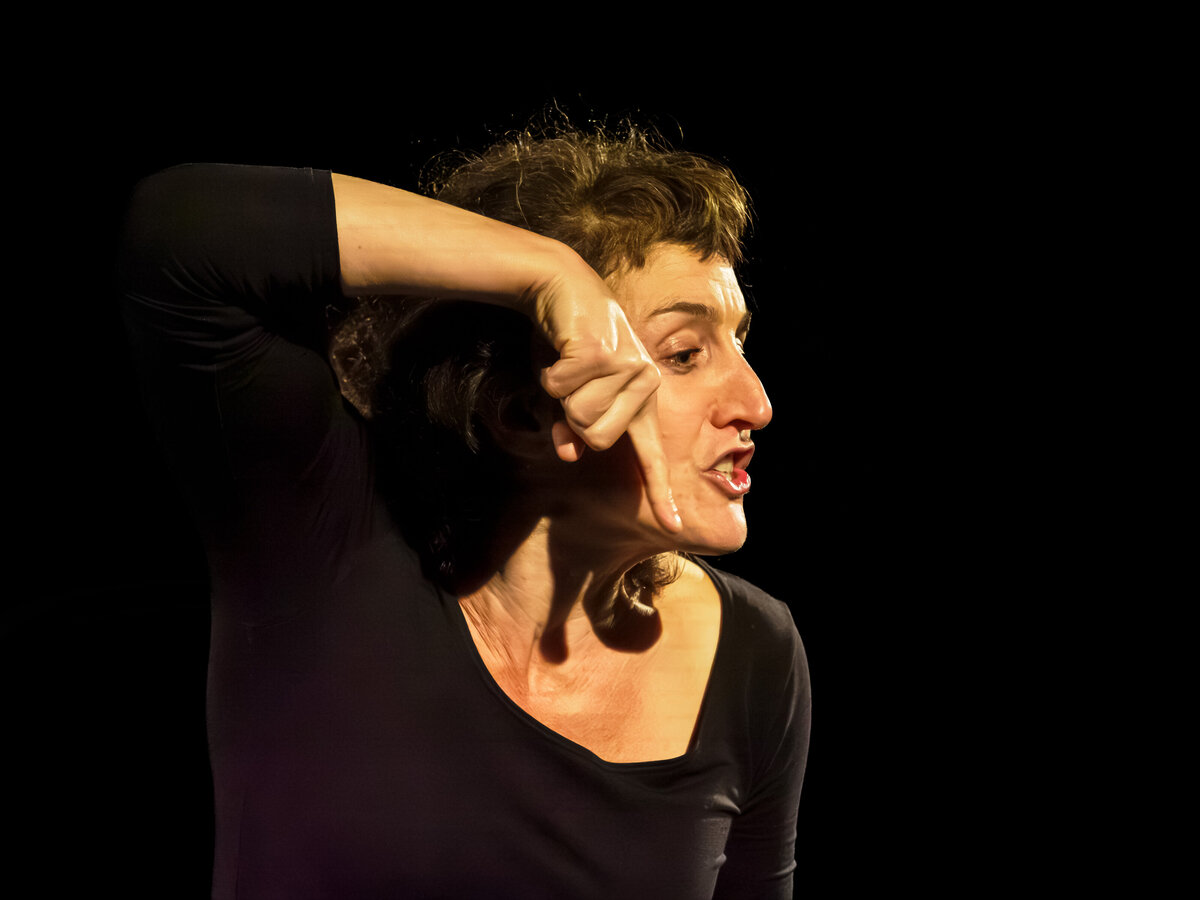 FESTIVAL FRAGMENTS #13  Tumeur ou tutu de Emilie Faucheux-08