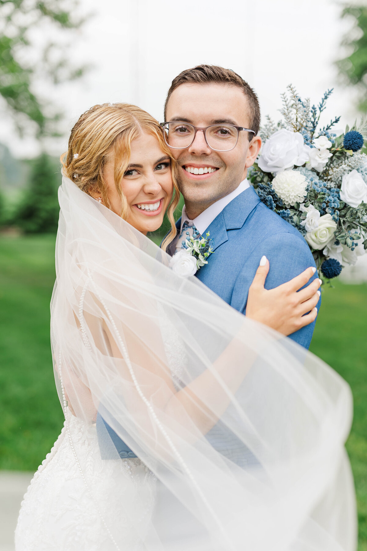 traverse-city-wedding-photographer-bride-and-groom-portrait