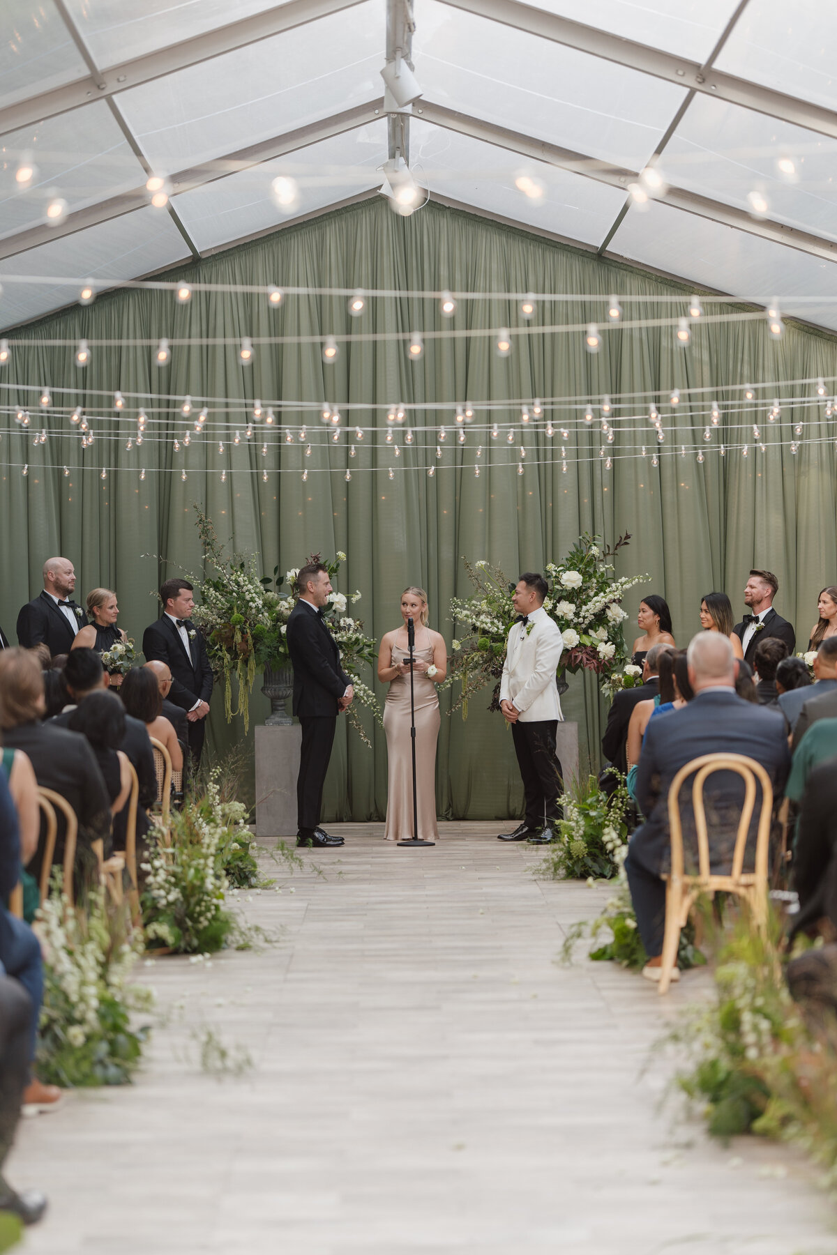 Chicago Illuminating Company Modern Greenery Wedding by Life In Bloom_27