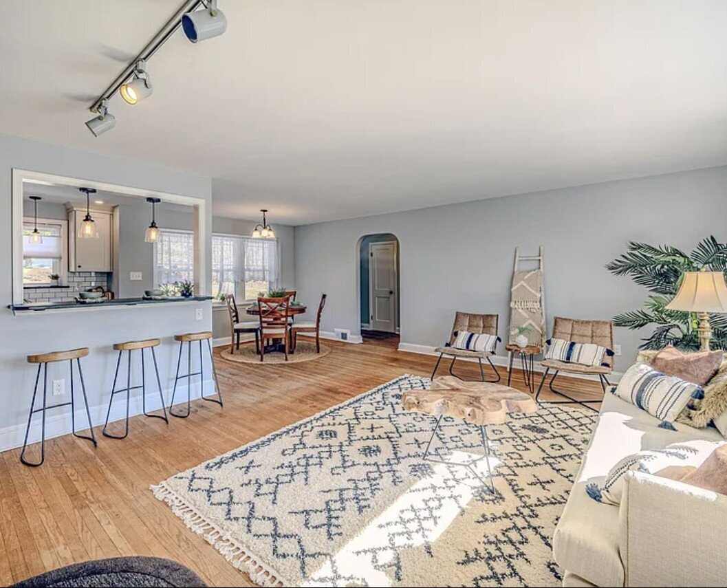 Kelly DeTommaso Occupied Home Staging Ambler PA Living Room 1