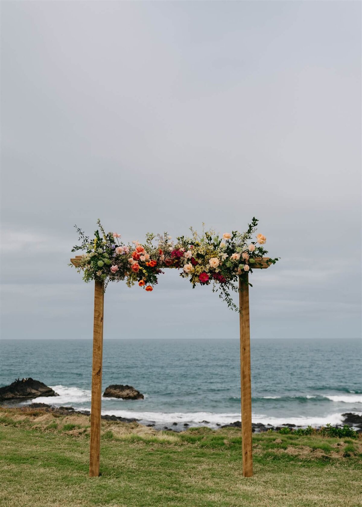 Romantic clifftop wedding Bundaberg