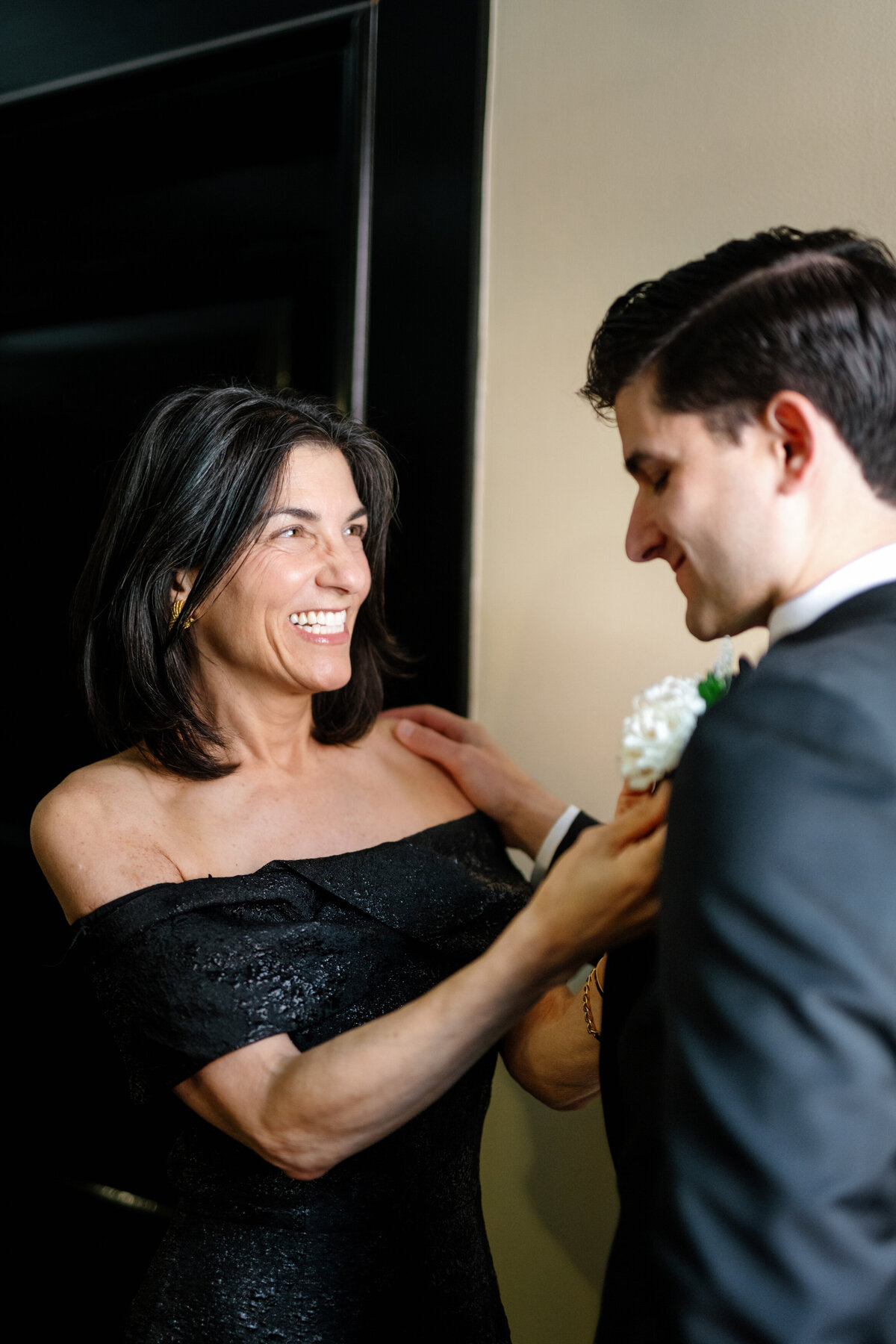 Aspen-Avenue-The-Berlez-Chicago-Wedding-Photographer-Clementine-Custom-Events-Racquet-Club-of-Chicago-Avant-Gardenia-Posh-Production-Cagen-Orchestra-Nika-Vaughan-BBJ-La-Tavola -Vogue-Editorial-High-Fashion-Fine-Art-Luxury-Journalism-67