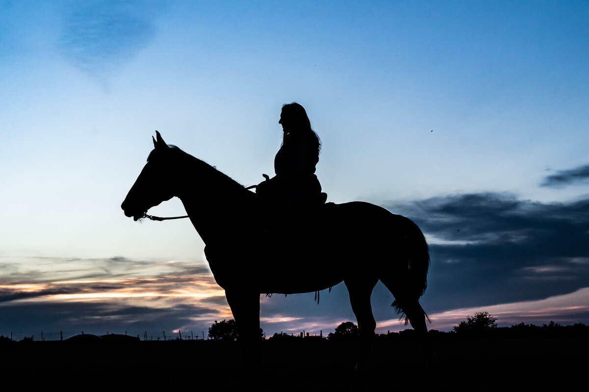 Jacy silhoutte-2
