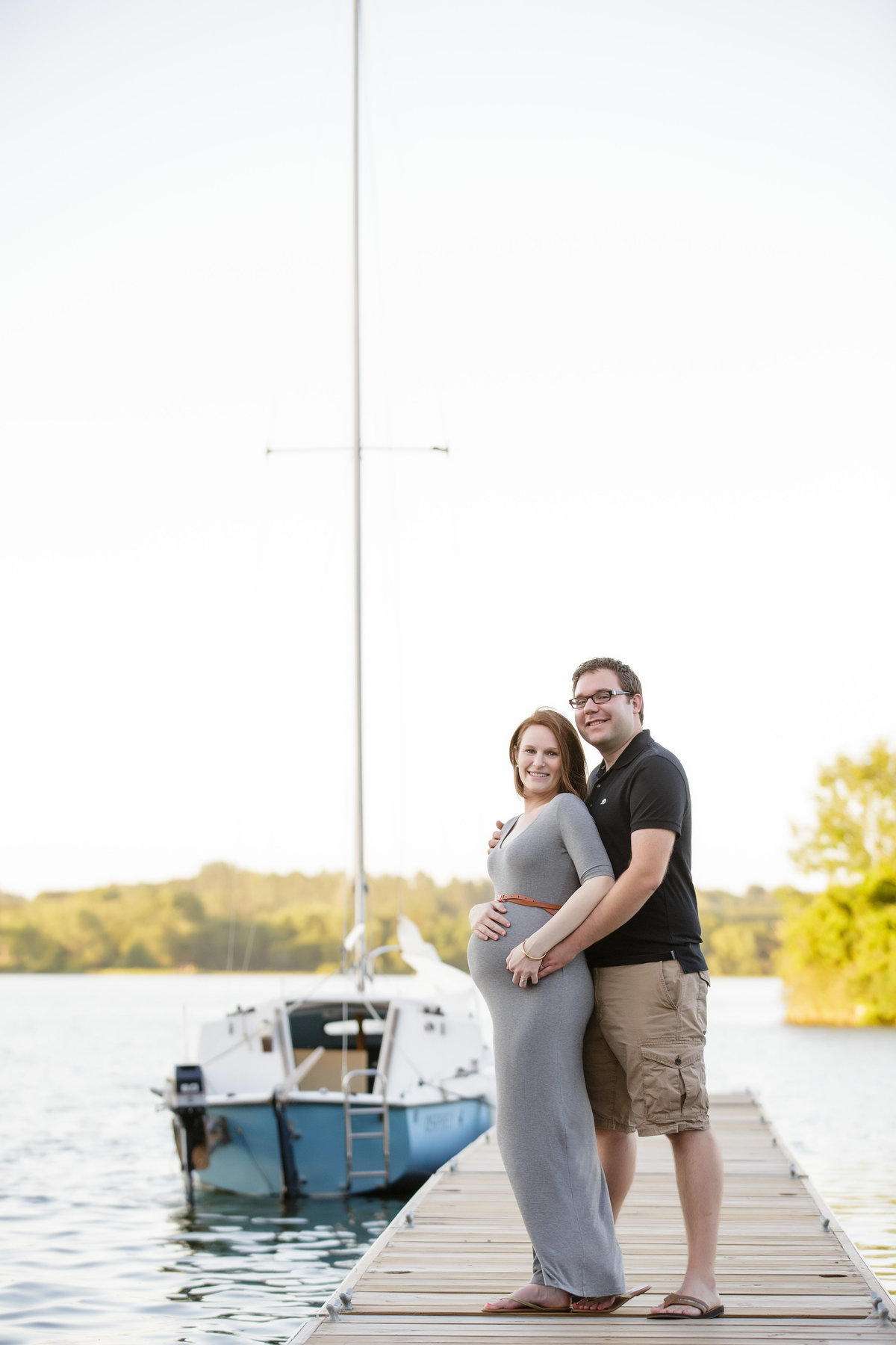 Maternity photos on a dock - Jen Madigan - Chicago Maternity Photographer