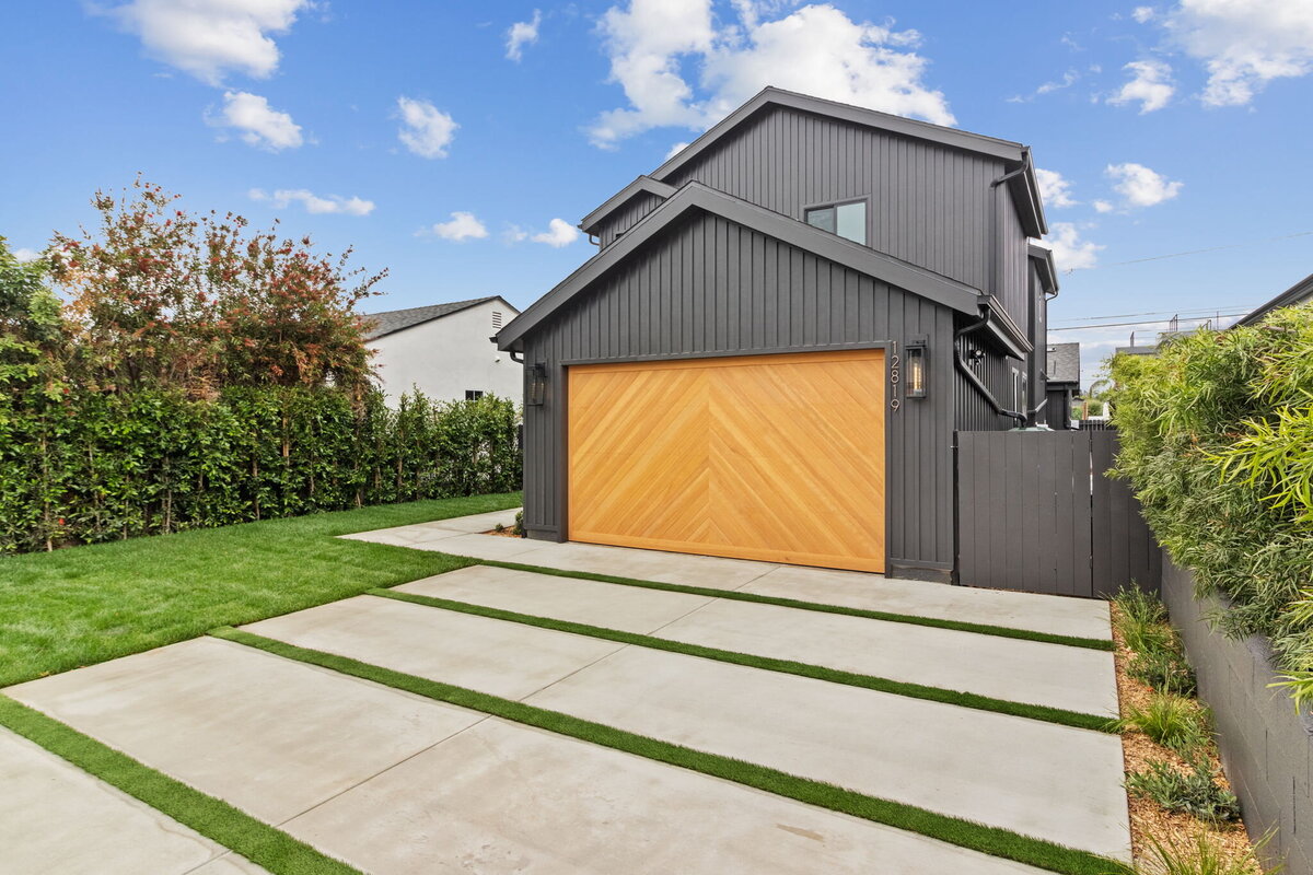 custom-home-build-chevron-garage-driveway-los-angeles-aw-development