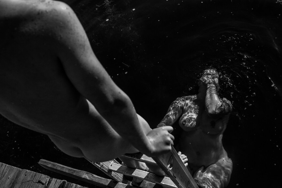 worlds-best-doucmentary-photographer-kirsten-lewis033