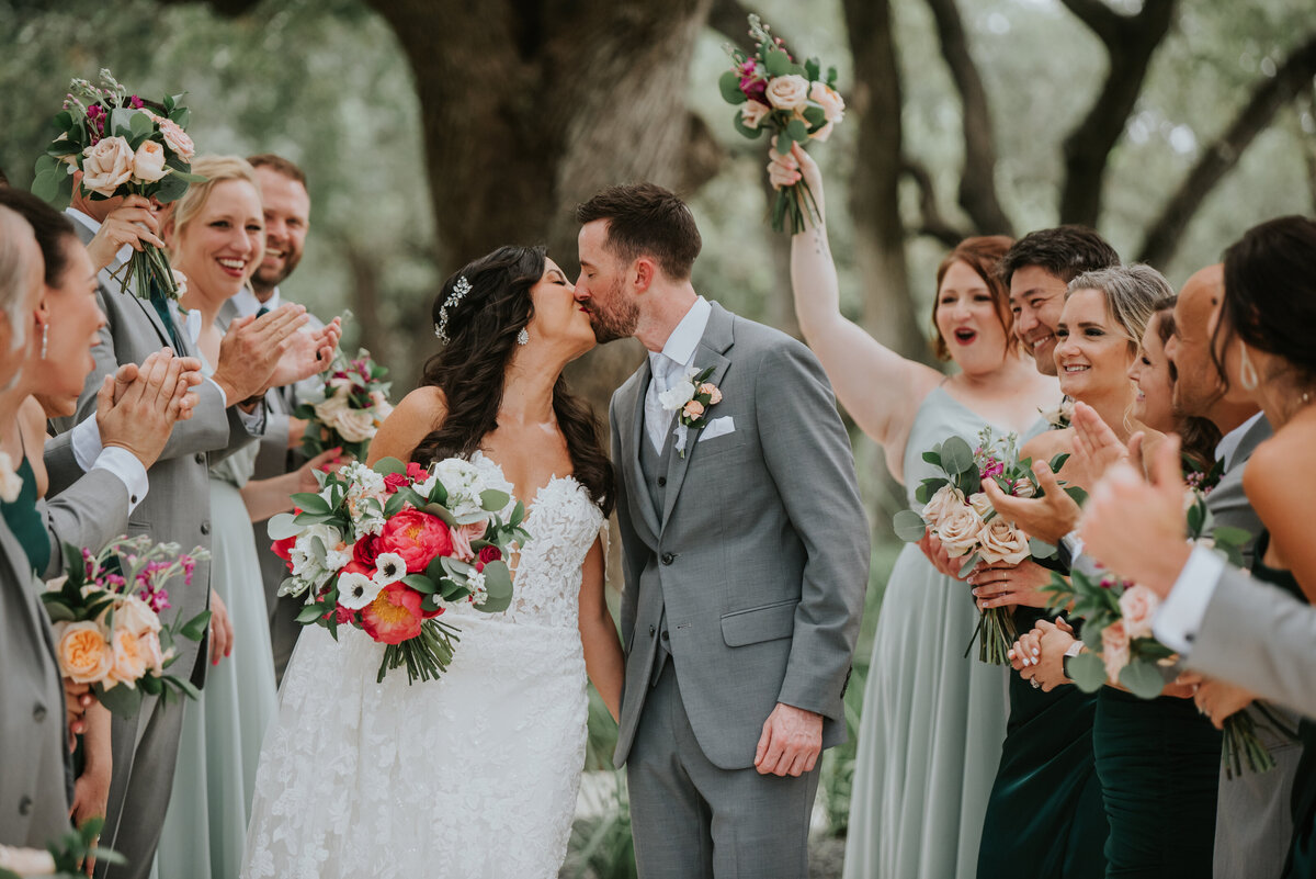 LA_Gruene_Chandlier_Wedding-193