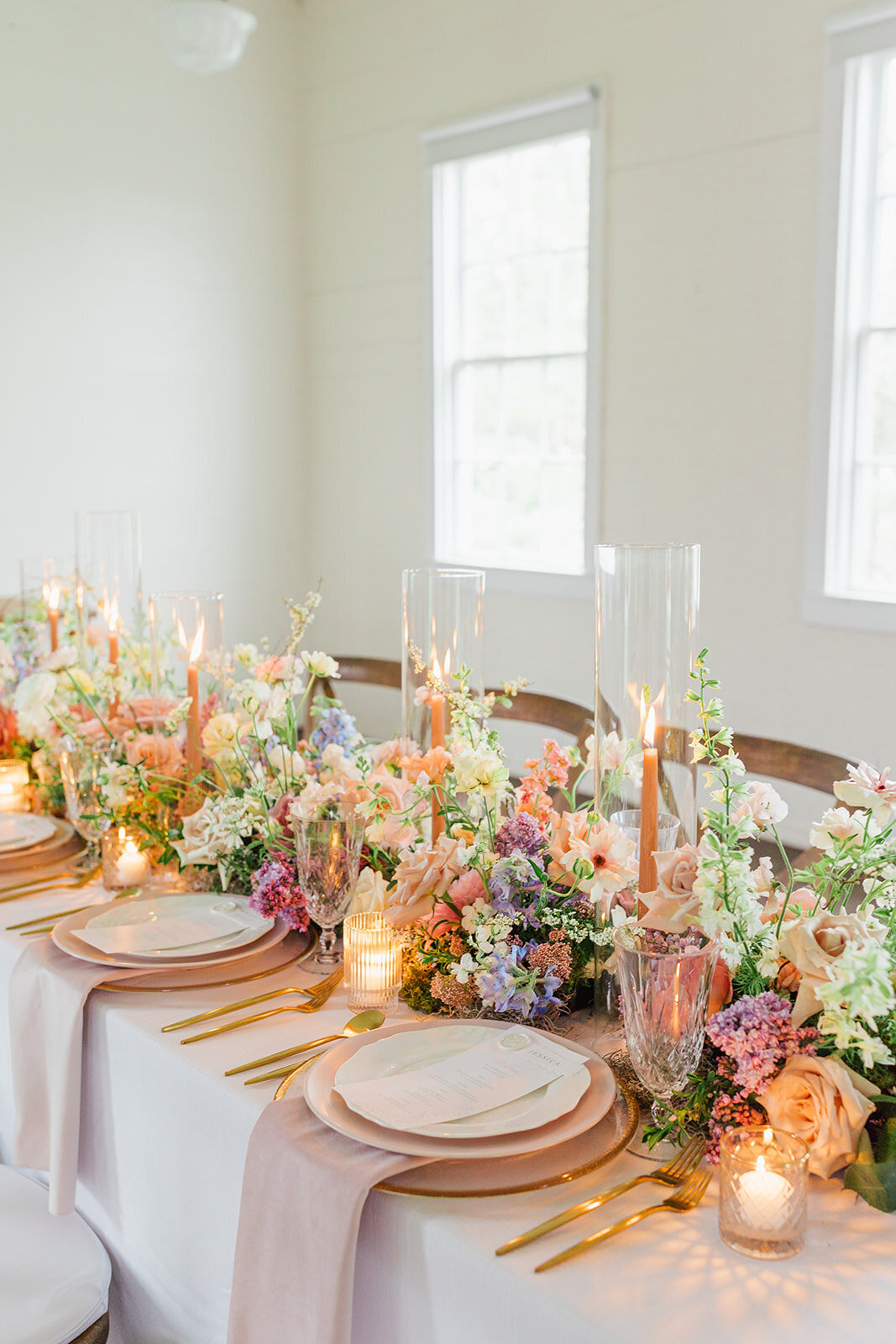 seattle-wedding-florist-designer-whimsical-wildflower-table-runner-flora-pacifica