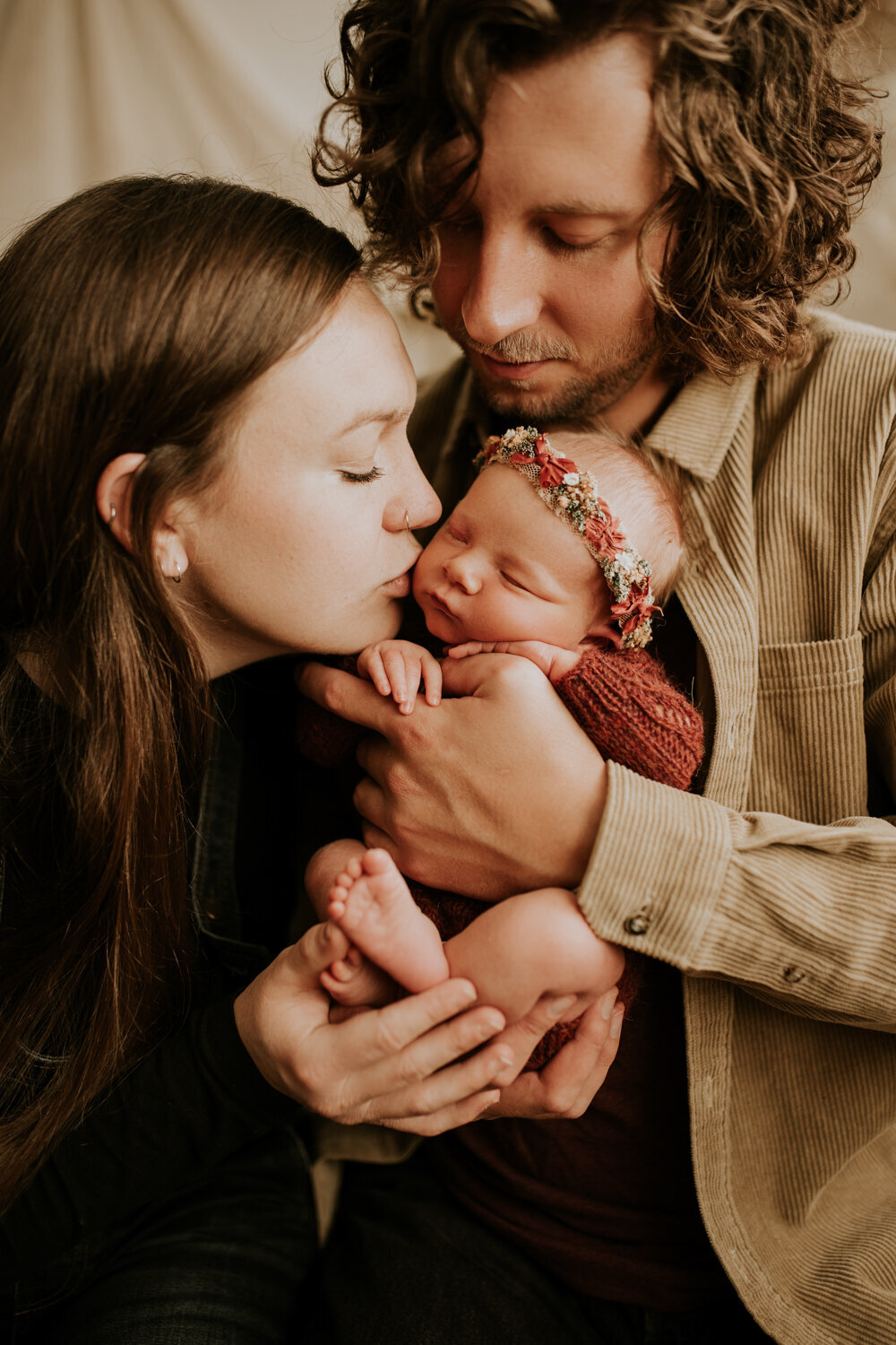 red-deer-central-alberta-newborn-maternity-photographer-52