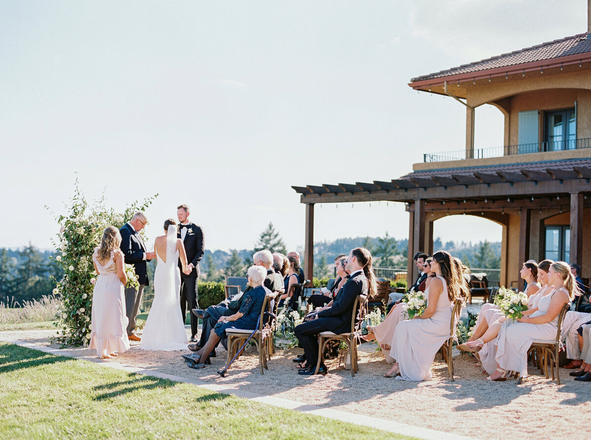 wedding-at-black-walnut-inn-and-vineyard-photography-by-the-tenneys-57