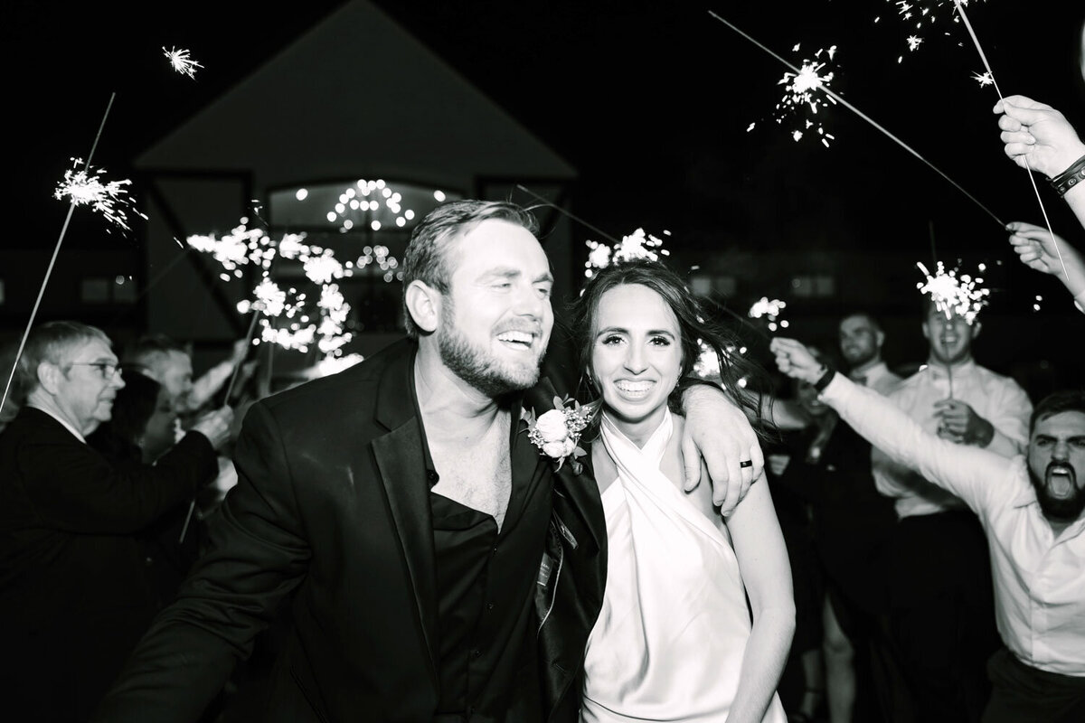 Sydney-and-Carsen-Luxury-wedding-in-Dallas-Texas-Bella-Vista-Wedding-Planning-001