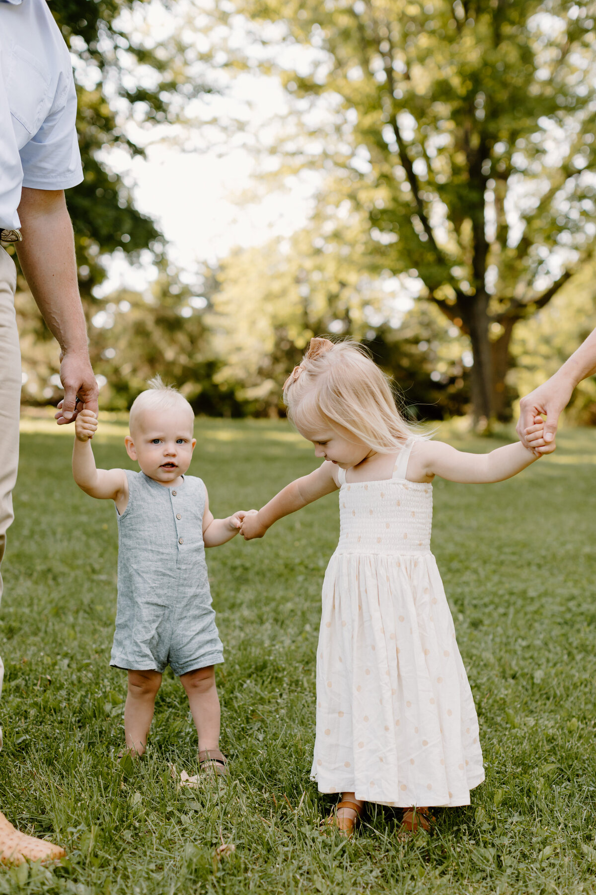 christina_ney_photography_wedding_engagement_lifestyle_photographer_dubuque_iowa_wedding_planning_assistance_adventurous_bold_laidback Family Photography31