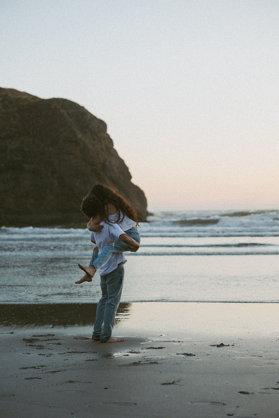 tanya-davids-photo-film-redwoods-california-oregon-coast-documentary-candid-destination-washington-idaho-utah-canada-elopement-wedding-couples-photographer-50