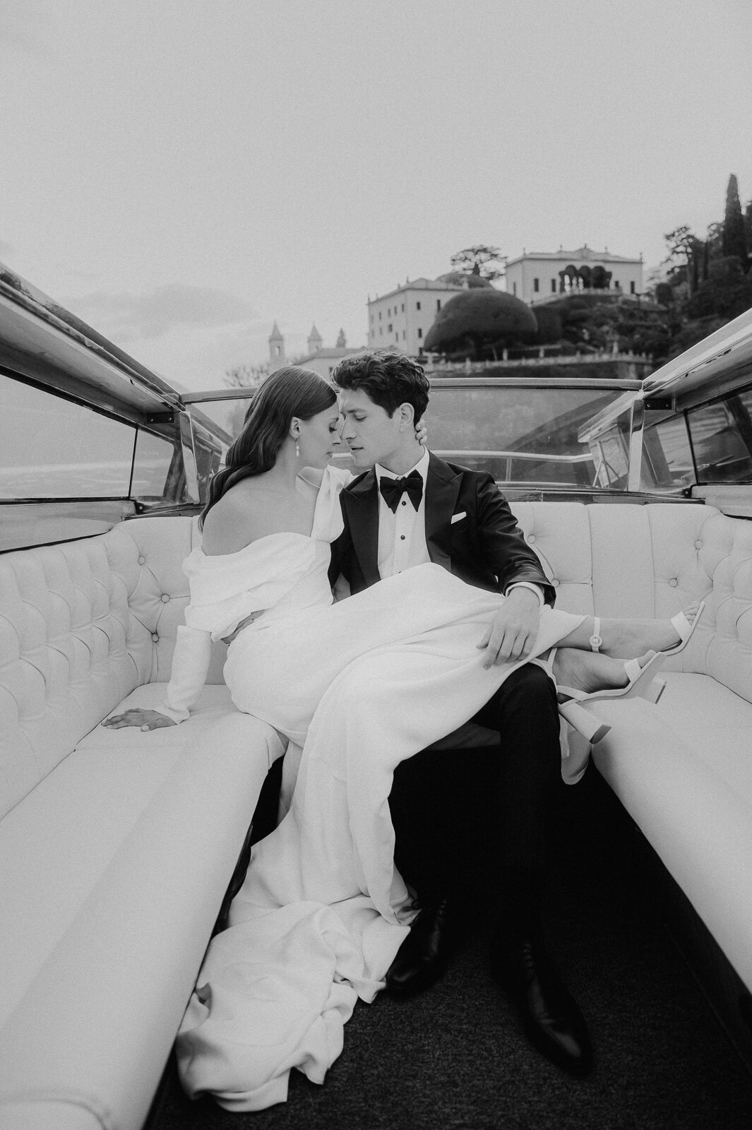 lake como Wedding photographer europe france italy spain provence Hochzeitsfotograf Duesseldorf Koeln Elegant Editorial Tuscany Paris
