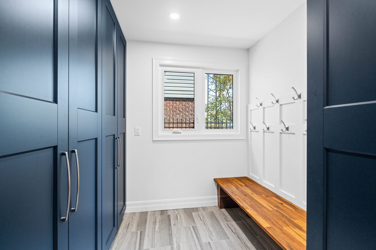 Bright Warm Kitchen Main Floor Reno Urbanomic Interiors (25)