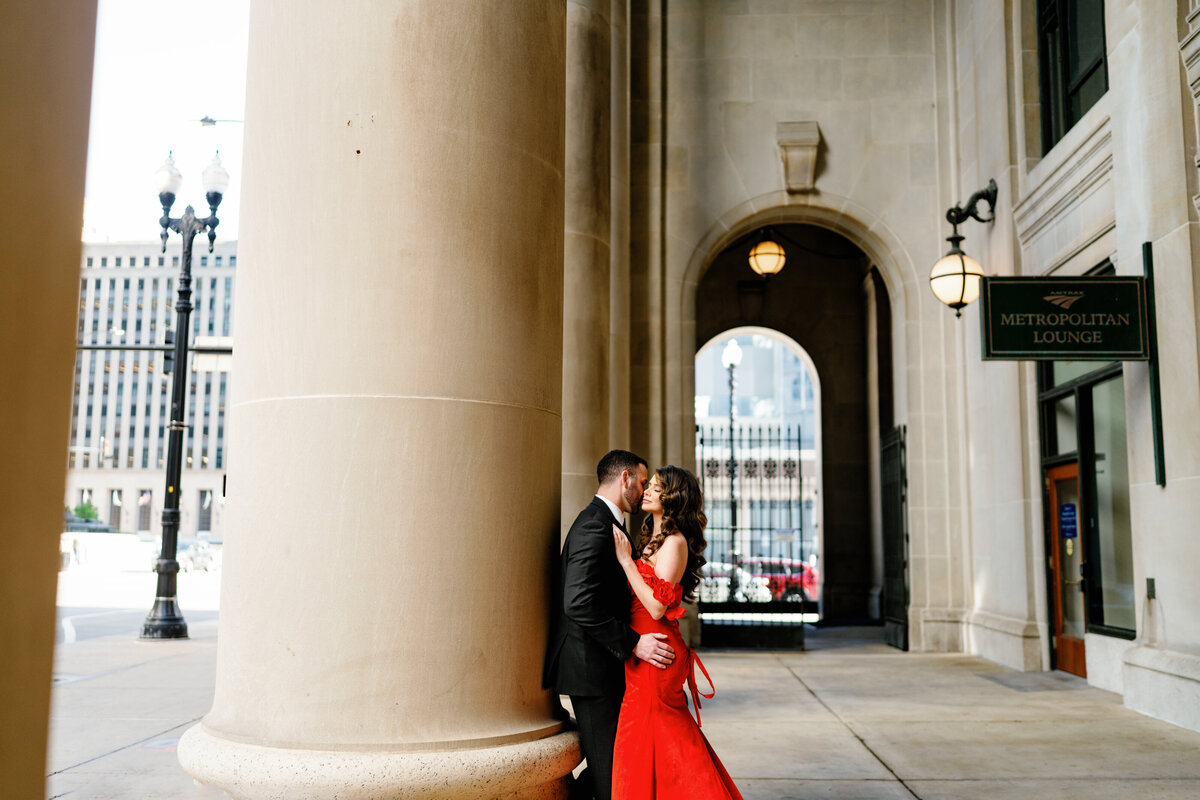 Aspen-Avenue-Chicago-Wedding-Photographer-Union-Station-Chicago-Theater-Engagement-Session-Timeless-Romantic-Red-Dress-Editorial-Stemming-From-Love-Bry-Jean-Artistry-The-Bridal-Collective-True-to-color-Luxury-FAV-55