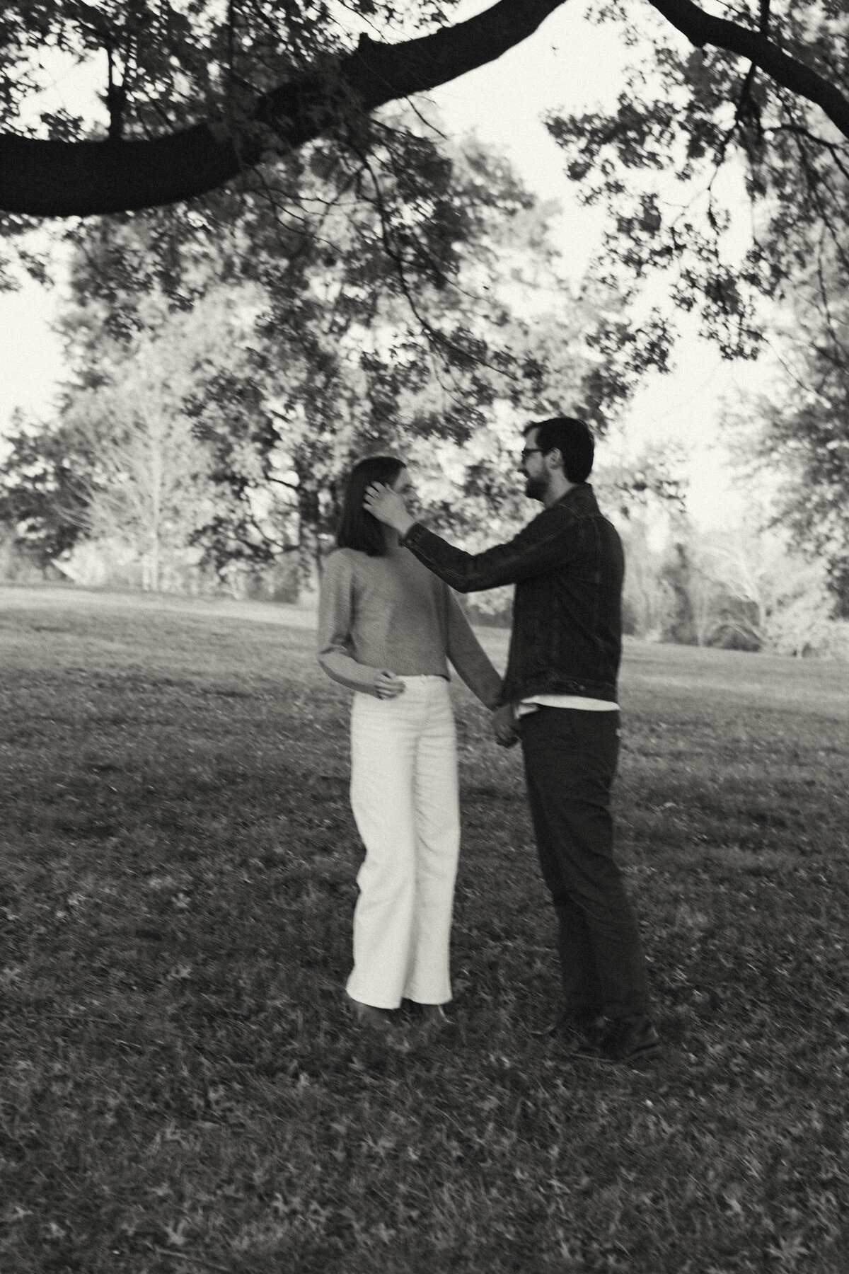 Romantic Autumn Couples Session at Stephens Lake Park Columbia MO110523--0004