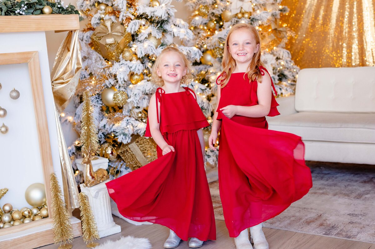 Colorado-Springs-CO-Kindle-Studio-Christmas-Mini-Session-Magnolia-and-Grace-Photography-Co-StacyC-# (1)