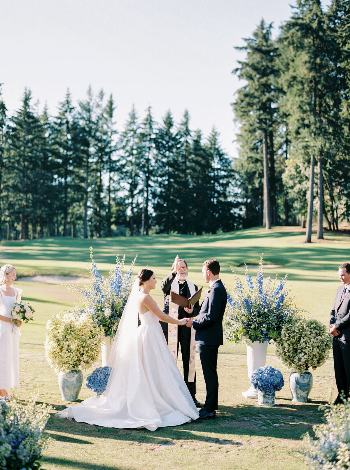 oswego-lake-country-club-wedding-by-portland-wedding-photographers-the-tenneys-22
