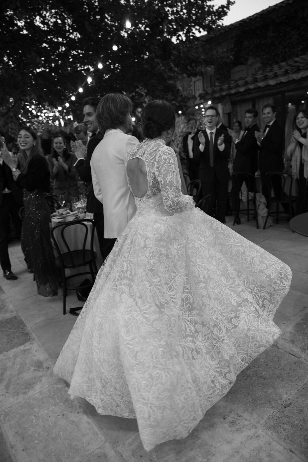 Flora_And_Grace_Provence_BastideDeMarie_Editorial_Wedding_Photographer (1344 von 2213)