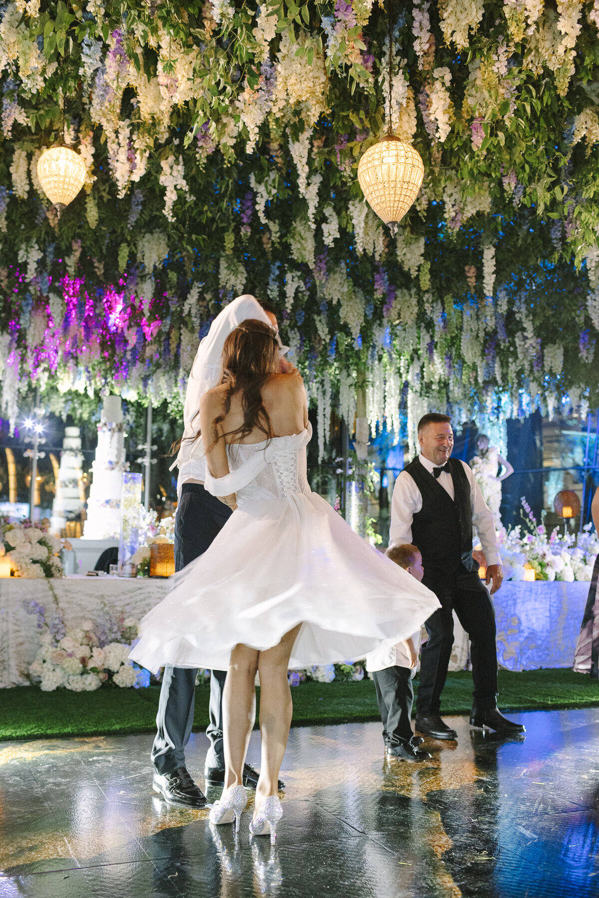 crystal-bridges-museum-wedding-38