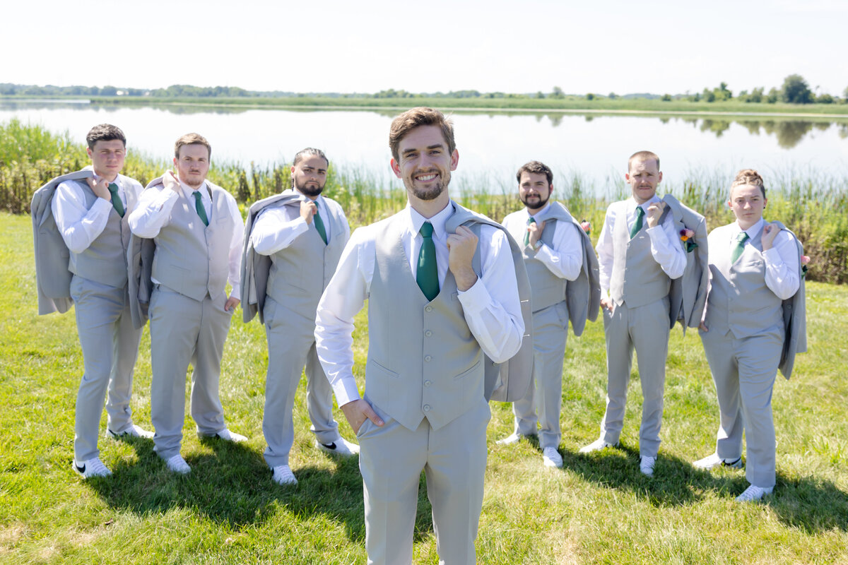 Rhia&John_ThousandAcreFarm_Delaware_Wedding_NikkiHalterPhotography-2-38