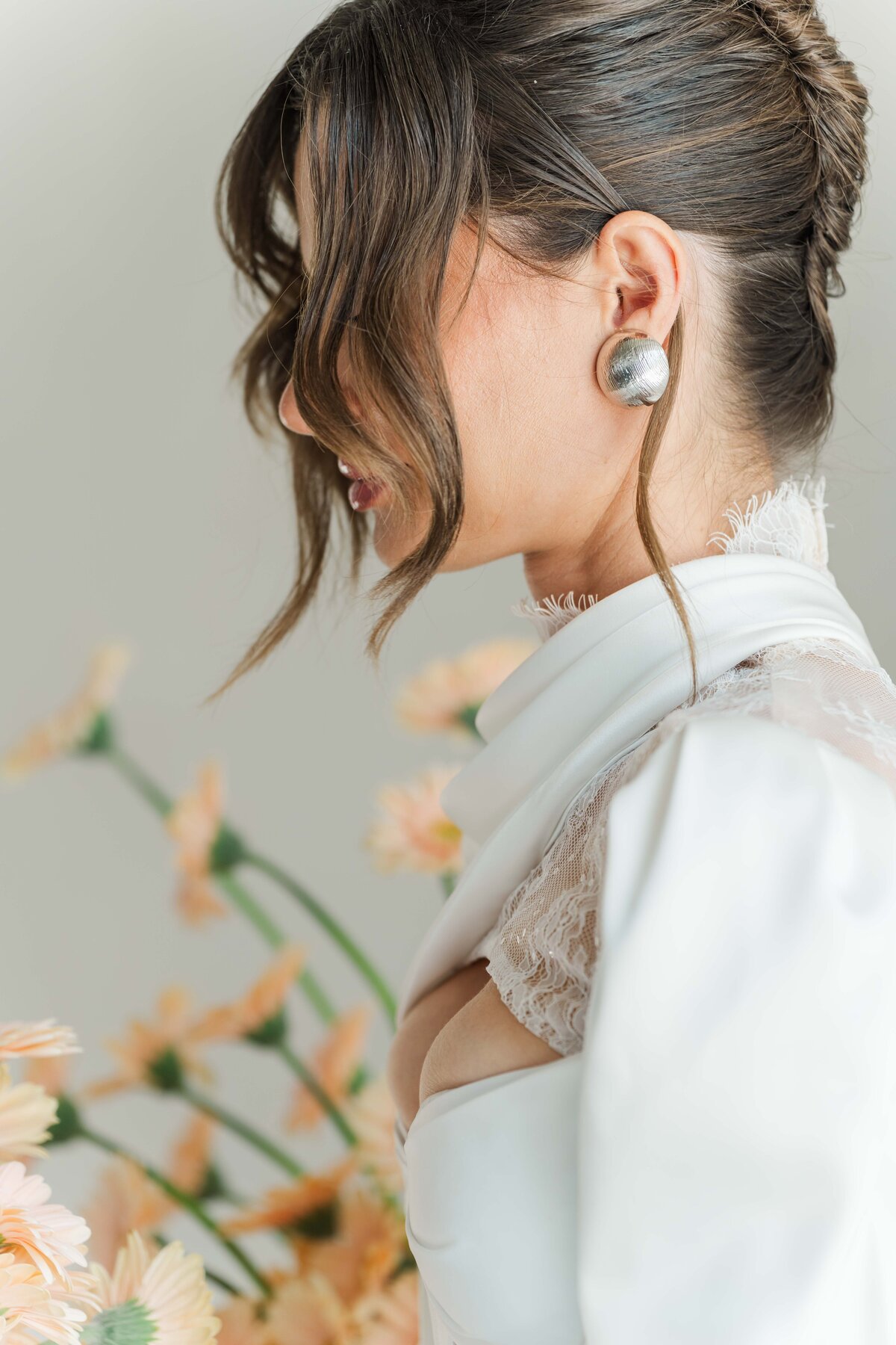 cloe up of the profile of a bride