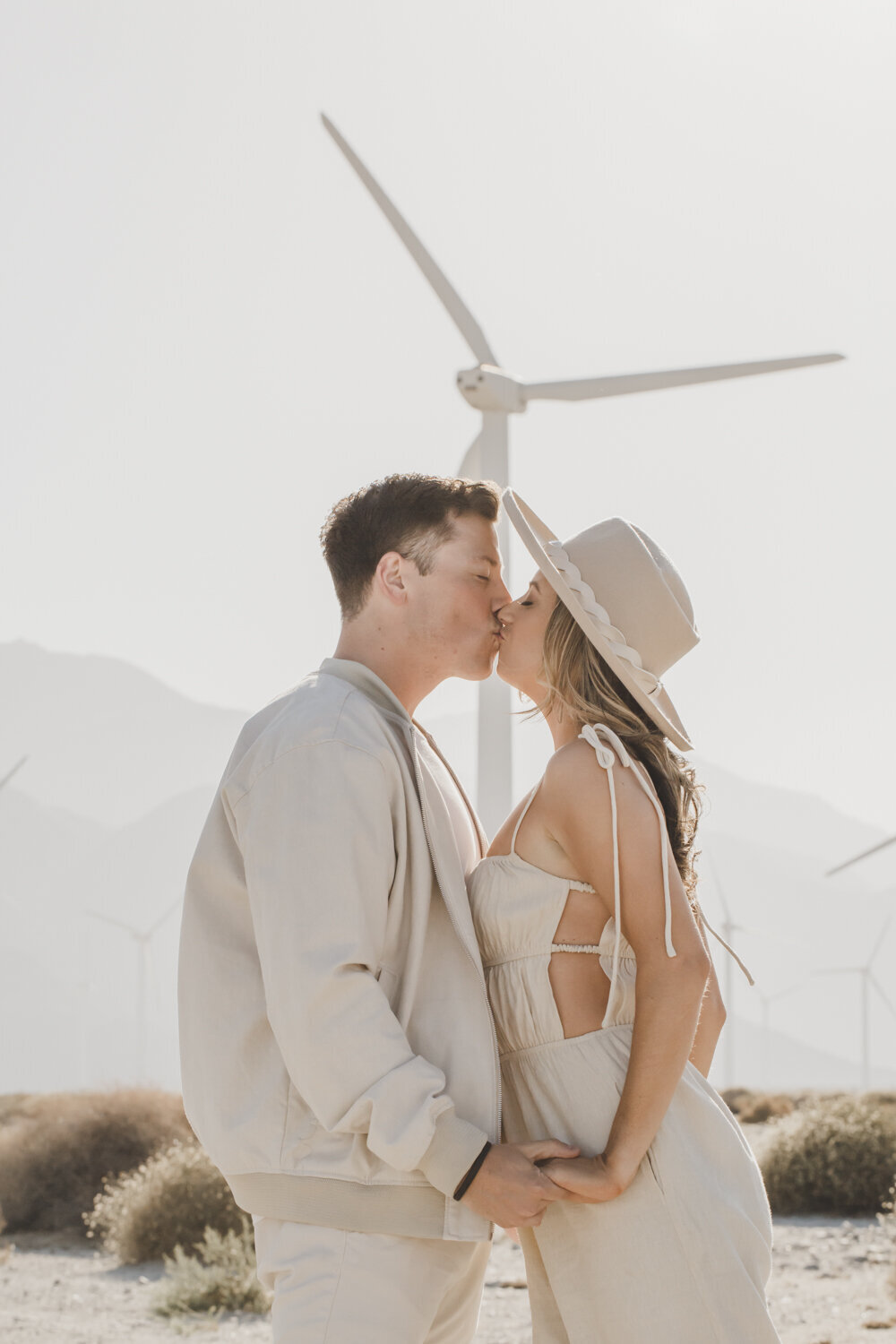 PERRUCCIPHOTO_PALM_SPRINGS_WINDMILLS_ENGAGEMENT_4