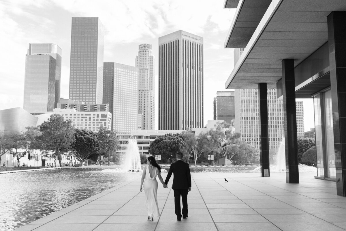 dowtown-los-angeles-Engagement-photos-11-adrian-mayra
